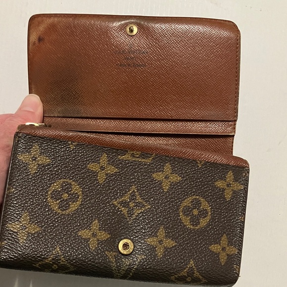 LV MONOGRAM WALLET - Picture 11 of 13